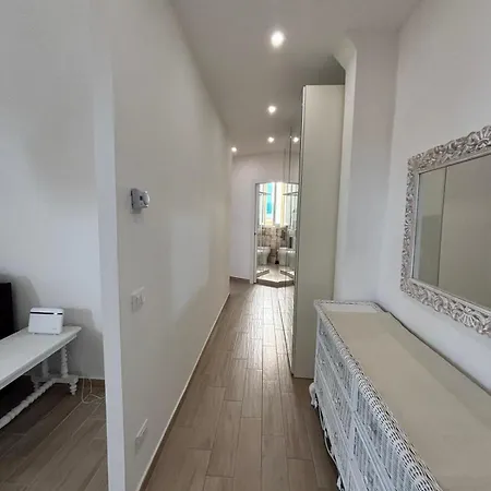 Casa vacanze Bixio Sul Porto Sanremo
